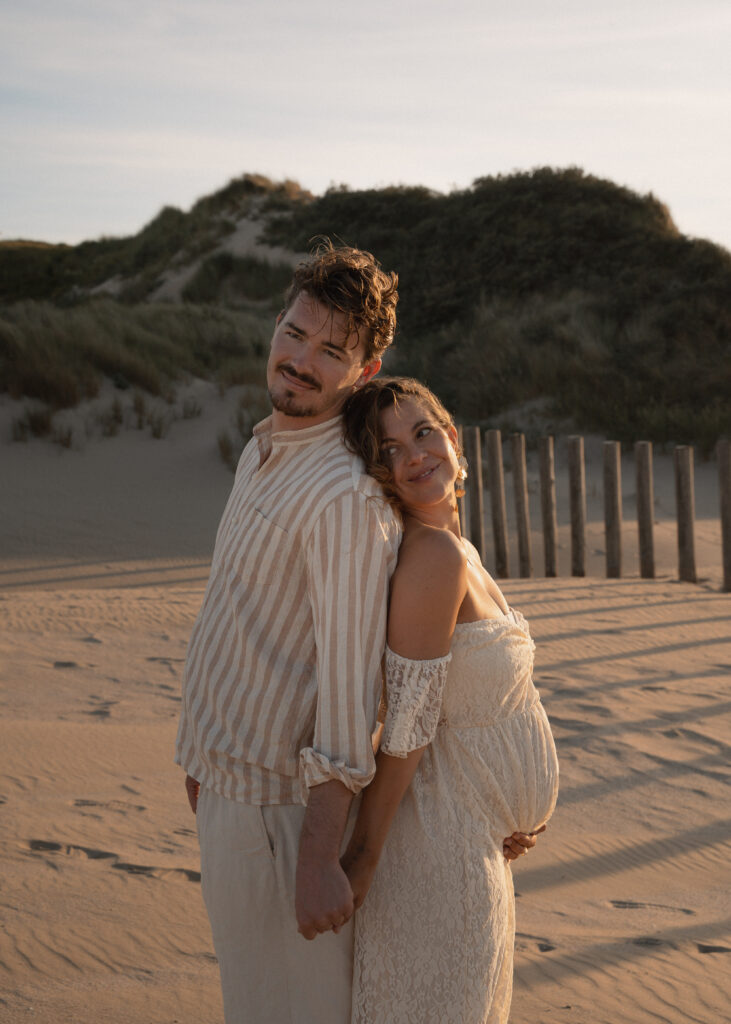 cinematic zwangerschapsshoot strand bloemendaal5