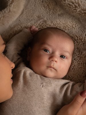 newbornfotograaf thuis intiem gezinsmoment5